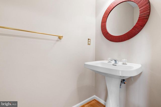 8 ARIZONA STATE DR, Newark, DE 19713