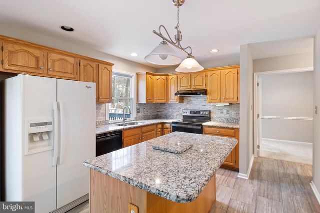 8 ARIZONA STATE DR, Newark, DE 19713