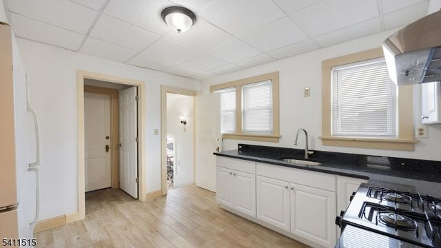 314 South Ave E 2, Westfield Town, NJ 07090