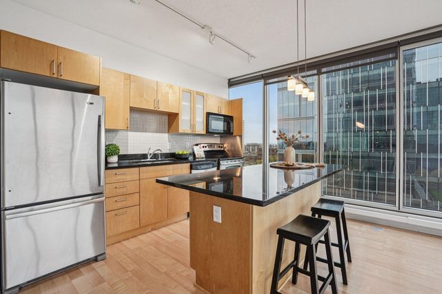 8161 33rd Avenue S 606, Bloomington, MN 55425