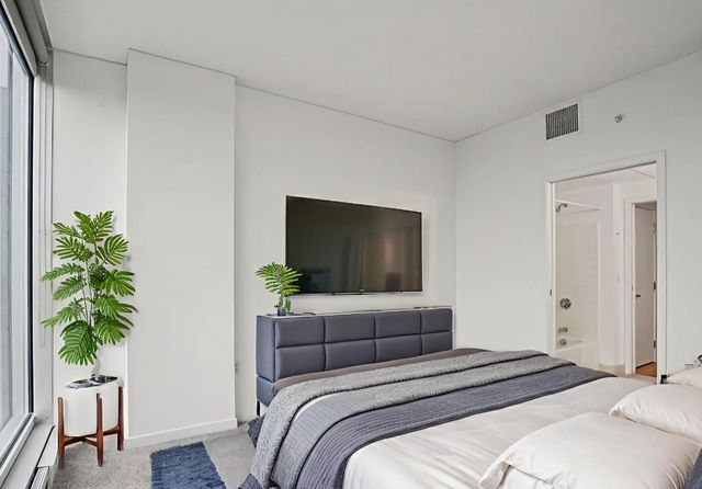 8161 33rd Avenue S 606, Bloomington, MN 55425