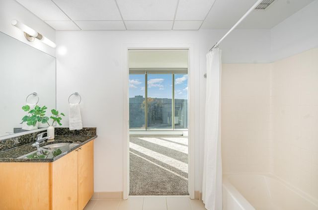 8161 33rd Avenue S 606, Bloomington, MN 55425