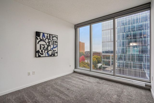 8161 33rd Avenue S 606, Bloomington, MN 55425