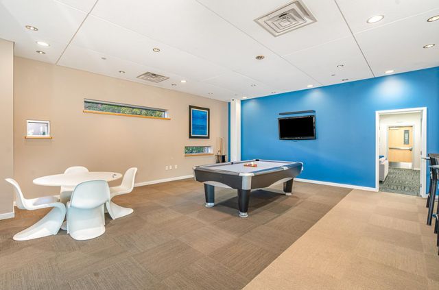 8161 33rd Avenue S 606, Bloomington, MN 55425