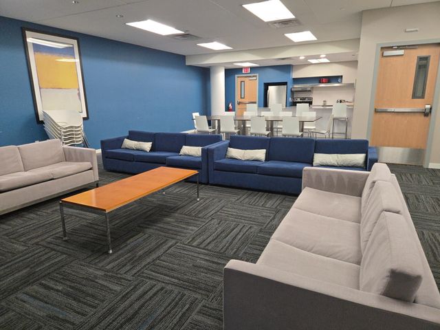 8161 33rd Avenue S 606, Bloomington, MN 55425