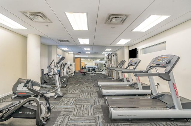 8161 33rd Avenue S 606, Bloomington, MN 55425