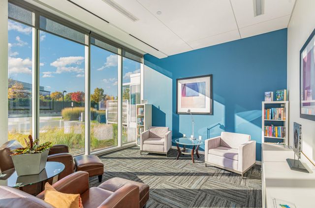 8161 33rd Avenue S 606, Bloomington, MN 55425