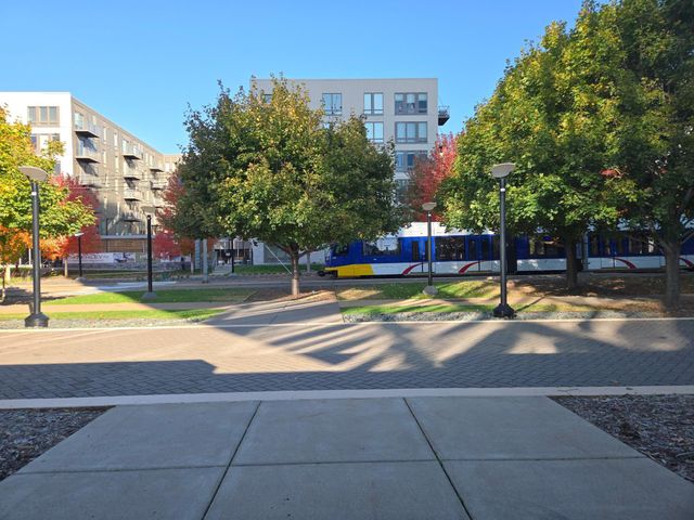 8161 33rd Avenue S 606, Bloomington, MN 55425