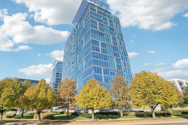 8161 33rd Avenue S 606, Bloomington, MN 55425