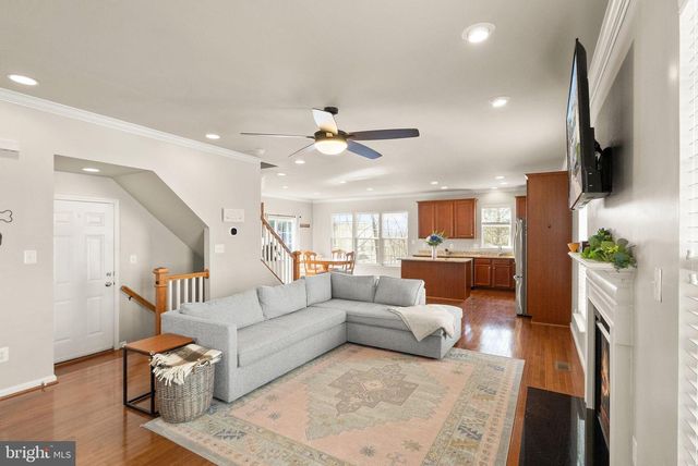 8886 SCREECH OWL CT, Gainesville, VA 20155