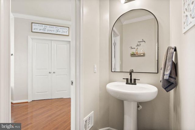 8886 SCREECH OWL CT, Gainesville, VA 20155