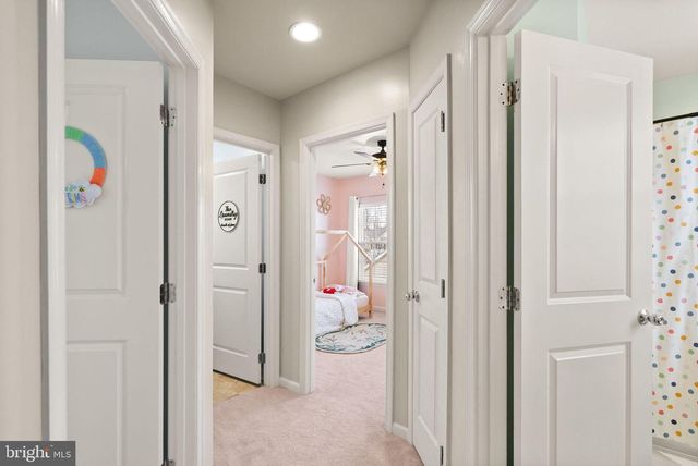 8886 SCREECH OWL CT, Gainesville, VA 20155