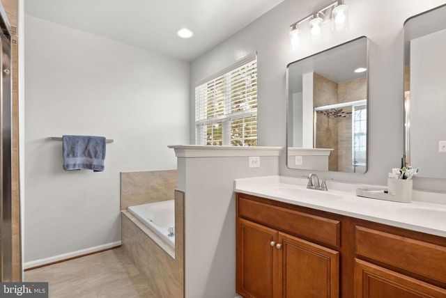 8886 SCREECH OWL CT, Gainesville, VA 20155