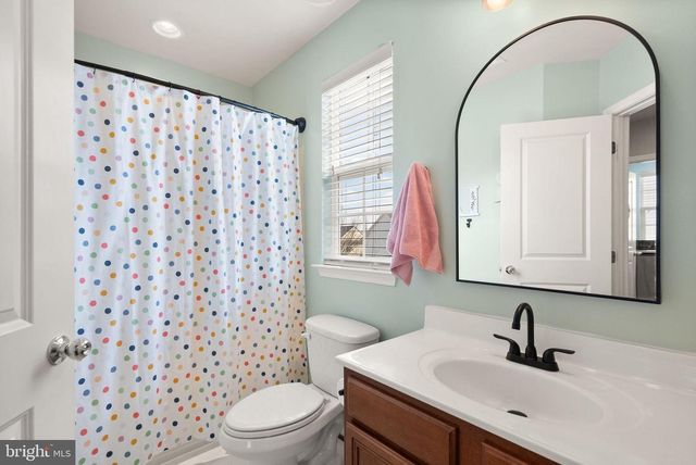 8886 SCREECH OWL CT, Gainesville, VA 20155