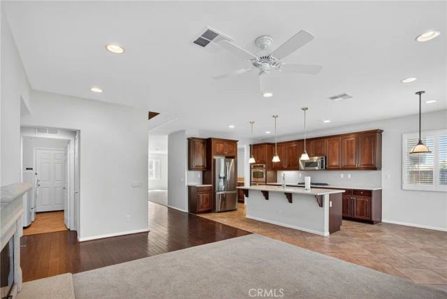 33888 Madrigal Court, Temecula, CA 92592