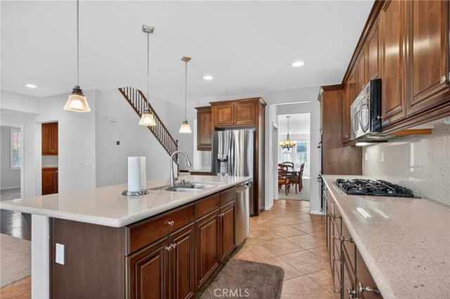 33888 Madrigal Court, Temecula, CA 92592