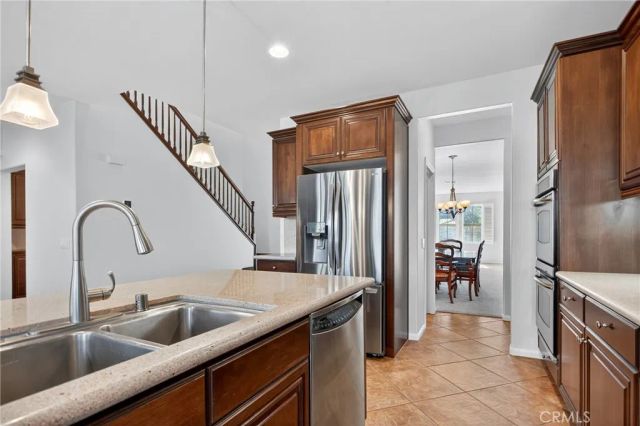 33888 Madrigal Court, Temecula, CA 92592