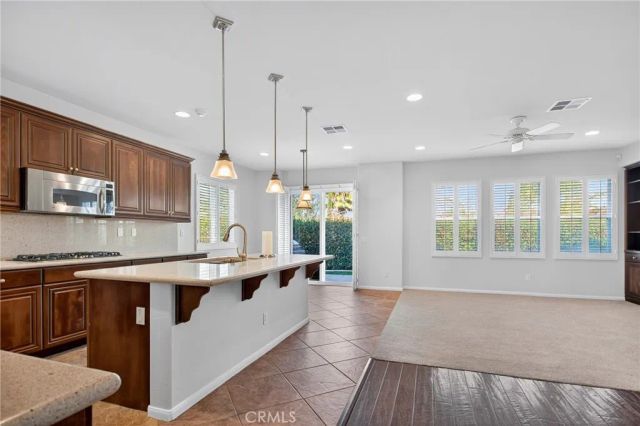 33888 Madrigal Court, Temecula, CA 92592