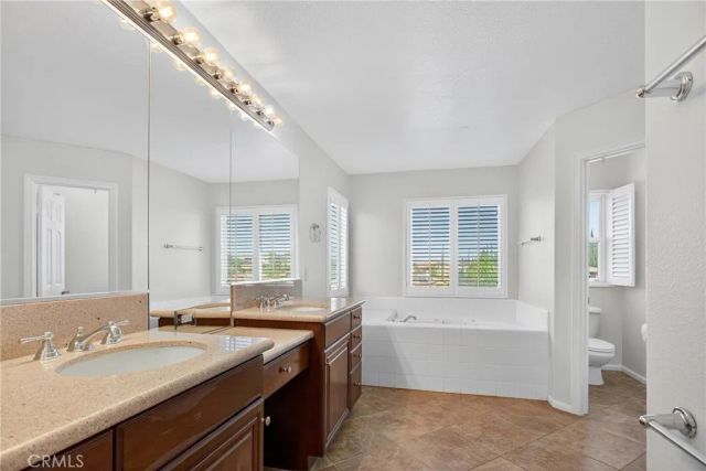 33888 Madrigal Court, Temecula, CA 92592