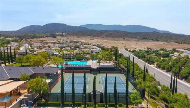 33888 Madrigal Court, Temecula, CA 92592