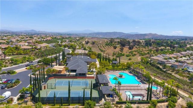 33888 Madrigal Court, Temecula, CA 92592
