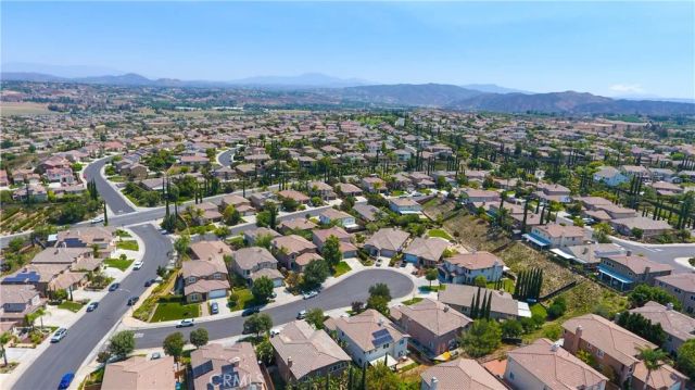 33888 Madrigal Court, Temecula, CA 92592