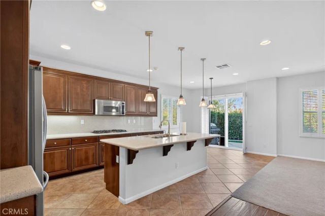 33888 Madrigal Court, Temecula, CA 92592