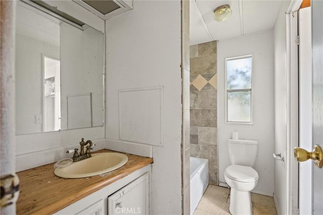 24431 Hoag, Corning, CA 96021