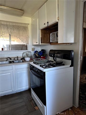 24431 Hoag, Corning, CA 96021