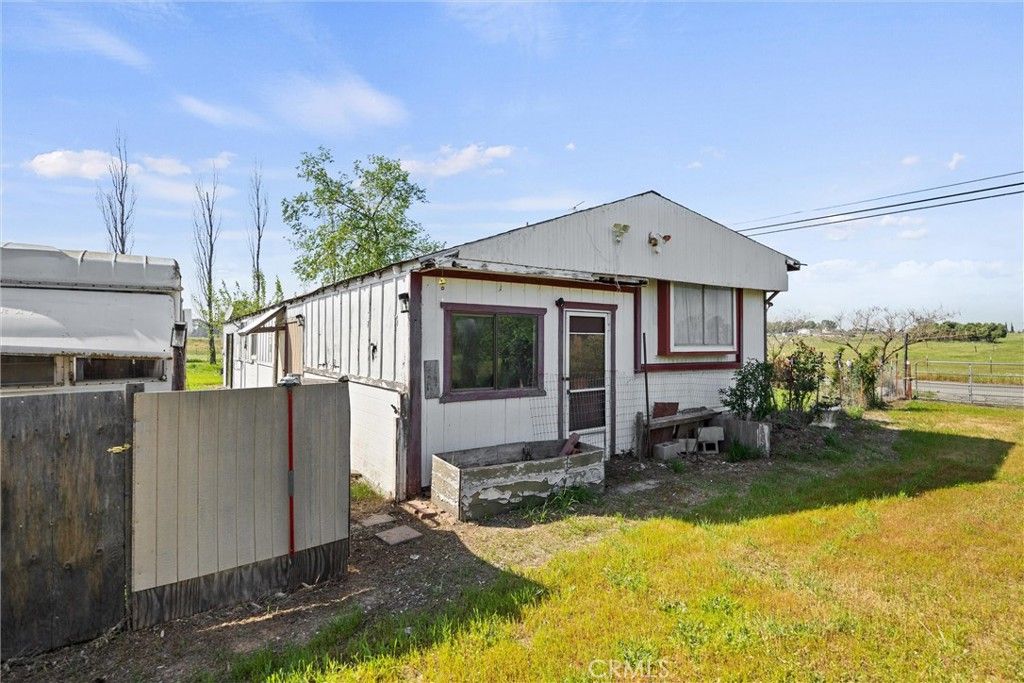 Image 37 of property listing at 24431 Hoag, Corning, CA 96021