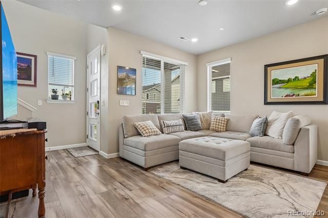 1833 S Poplar Court, Denver, CO 80224