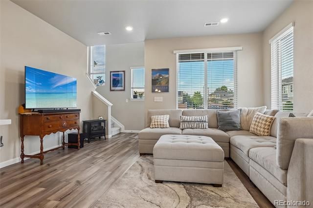 1833 S Poplar Court, Denver, CO 80224