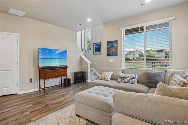 1833 S Poplar Court, Denver, CO 80224