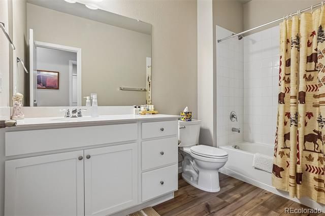 1833 S Poplar Court, Denver, CO 80224