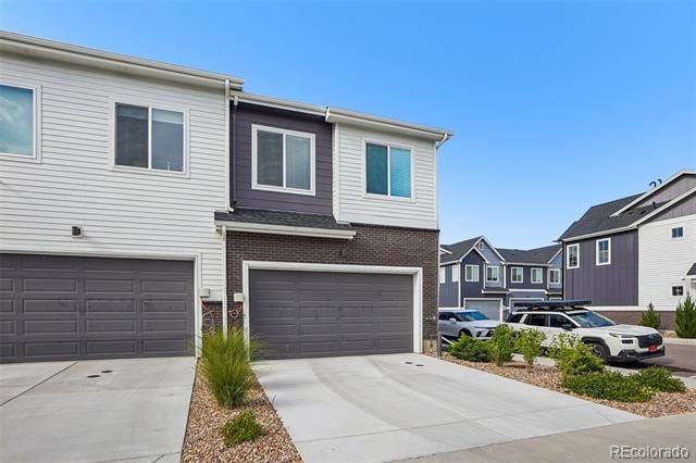1833 S Poplar Court, Denver, CO 80224