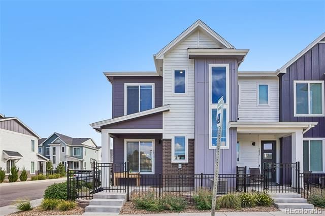 1833 S Poplar Court, Denver, CO 80224
