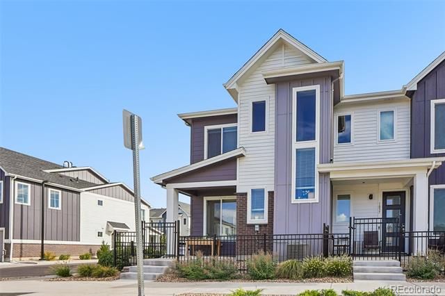 1833 S Poplar Court, Denver, CO 80224