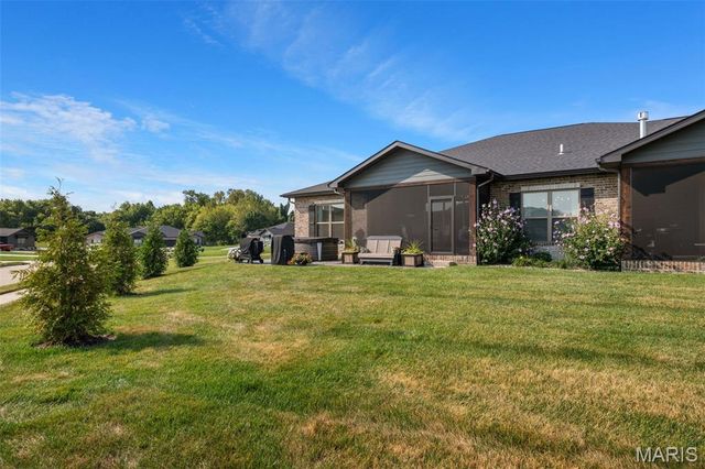1126 Lakeland Avenue, O'fallon, IL 62269