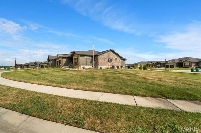 1126 Lakeland Avenue, O'fallon, IL 62269