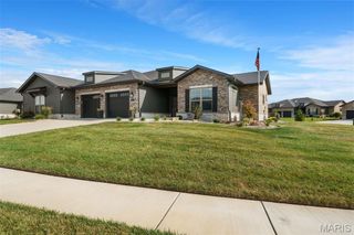 1126 Lakeland Avenue, O'fallon, IL 62269