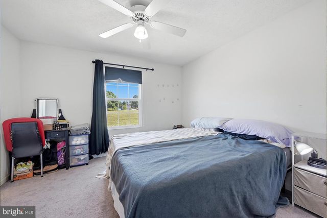 20 TOAD STOOL LN, Inwood, WV 25428