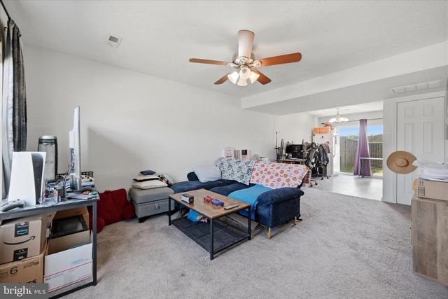 20 TOAD STOOL LN, Inwood, WV 25428