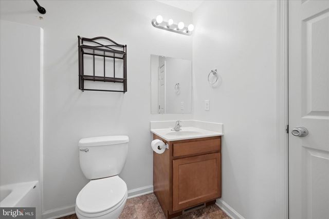20 TOAD STOOL LN, Inwood, WV 25428