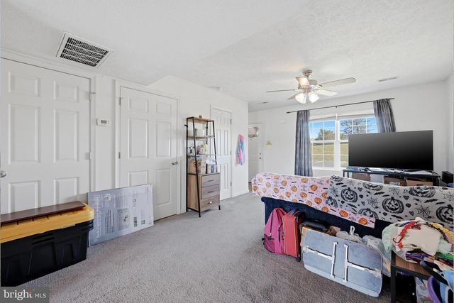 20 TOAD STOOL LN, Inwood, WV 25428