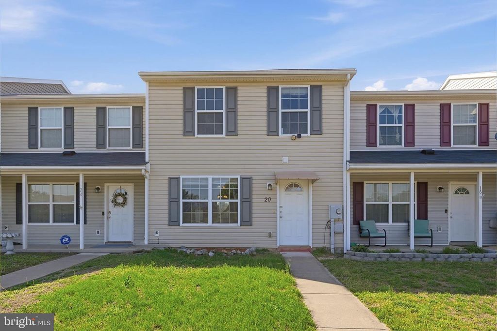 20 TOAD STOOL LN, Inwood, WV 25428