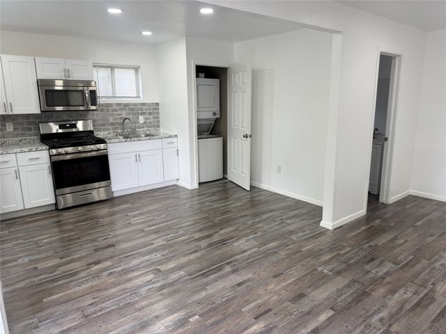 2311 Vagas Street A2, Dallas, TX 75219