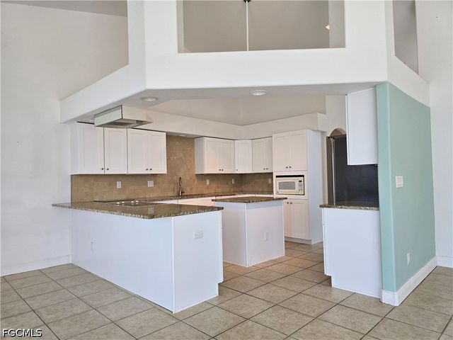 123 NW 14th AVE, Cape Coral, FL 33993