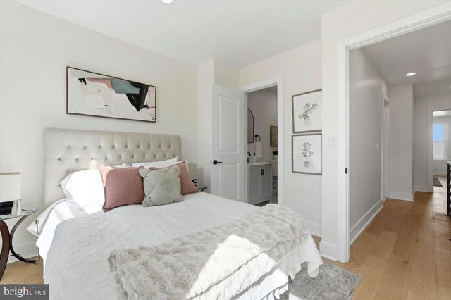 2345 S BANCROFT ST, Philadelphia, PA 19145