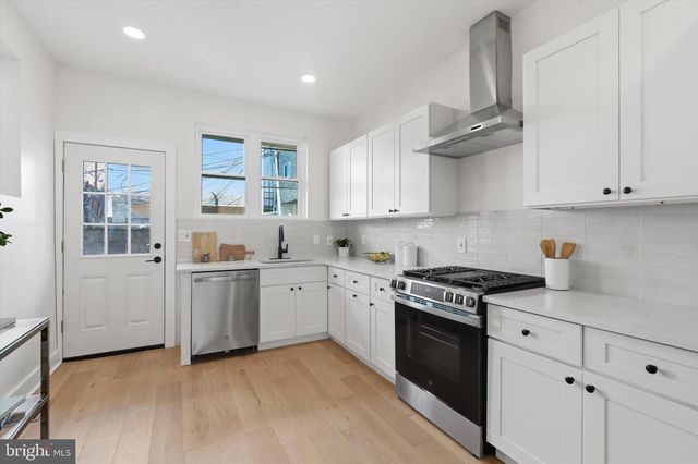 2345 S BANCROFT ST, Philadelphia, PA 19145