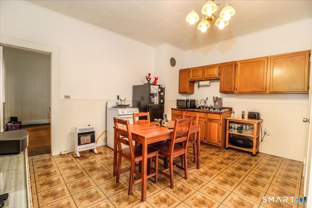 45 Sedgewick Avenue, Stratford, CT 06615